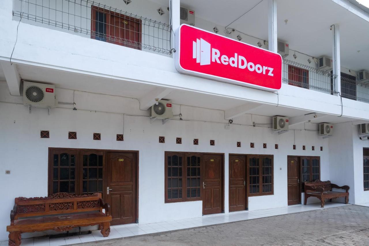 Reddoorz Near Plaza Ambarrukmo Yogyakarta Hotel Maguwo Екстериор снимка