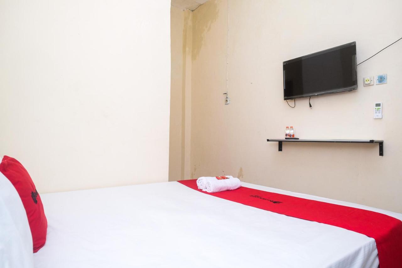 Reddoorz Near Plaza Ambarrukmo Yogyakarta Hotel Maguwo Екстериор снимка