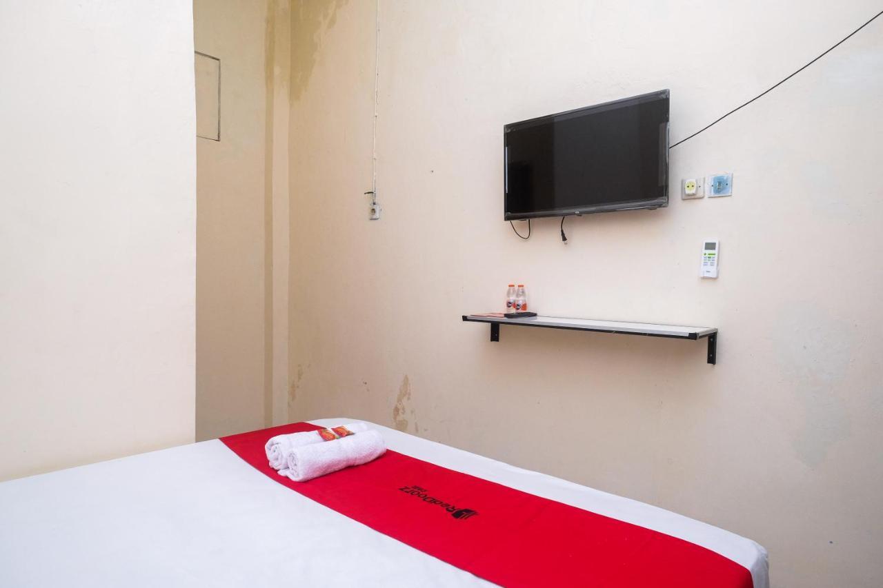 Reddoorz Near Plaza Ambarrukmo Yogyakarta Hotel Maguwo Екстериор снимка